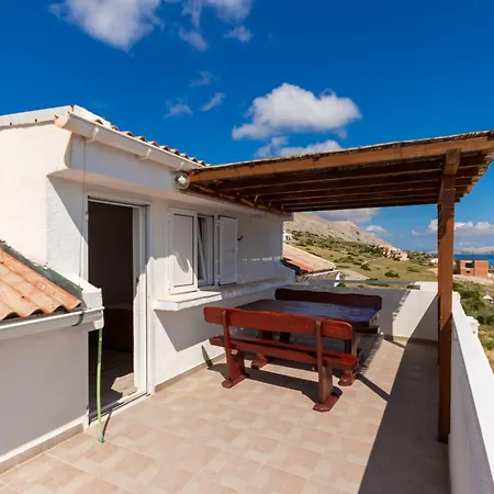 Apartmants 38