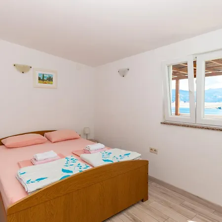 Apartmants 38 *